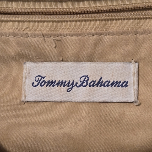 Tommy Bahama Woven Straw Tote Bag With Tassel - Picture 11 of 13
